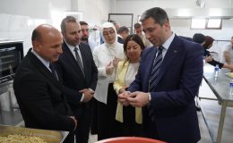 Altınova İlçesini ziyaret eden AK Parti Genel Başkan Yardımcısı Zafer Sırakaya: “Altınova’nın gönüllü elçisiyim”