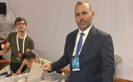 BAŞKAN TUTUK, AK PARTİ’NİN 4. OLAĞANÜSTÜ BÜYÜK KONGRESİ’NE KATILARAK OY KULLANDI