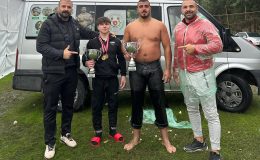 Altınovalı Pehlivanlar kürsü yaptı