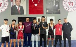 Altınovalı güreşçiler başarıya doymuyor