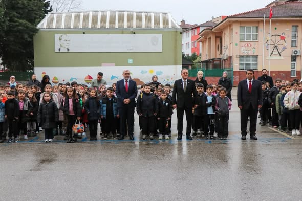 ARA TATİL SONRASI YALOVA’DA OKULLARDA İLK DERS HEYECANI