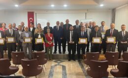 Yalova’da Kan Bağışı Kampanyası Katkı Sağlayan Okullara Plaket ve Teşekkür Belgesi Takdim Edildi