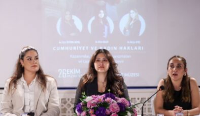 Yalova’da Cumhuriyet ve Kadın Hakları Paneli Gerçekleşti