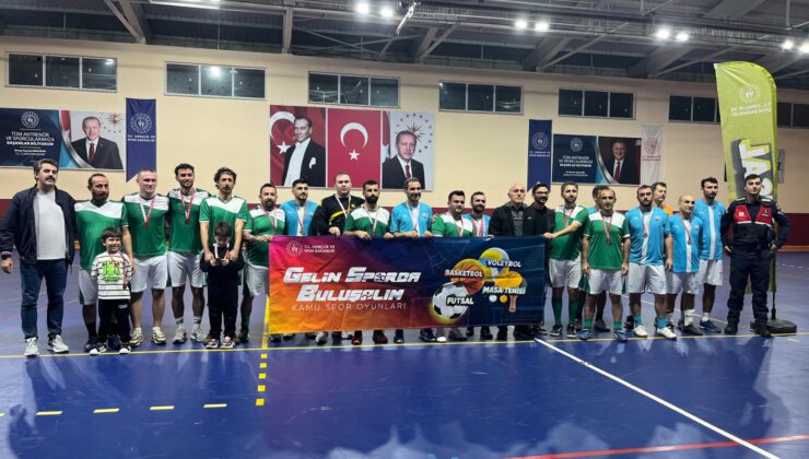 Yalova İl Millî Eğitim Müdürlüğü A ve B Takımları Futbol Futsal Turnuvasında Şampiyon ve İkinci Oldu