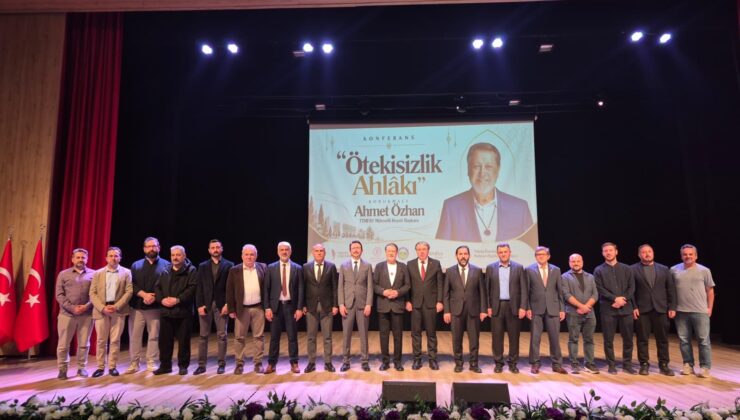 Ahmet Özhan Yalova’da Ötekileştirmeye Dikkat Çekti